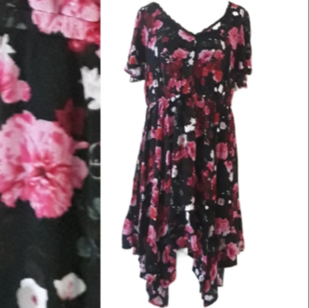 Torrid Black Floral Flutter Sleeve Midi Dress - Size 1 (14-16) Hankerchief Hem